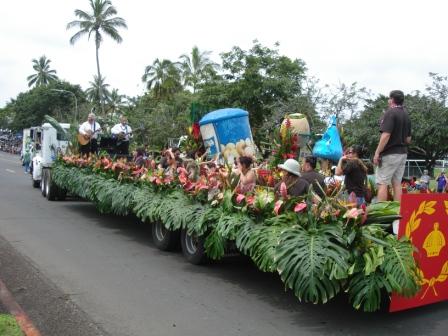 Merrie Monarch parade floats